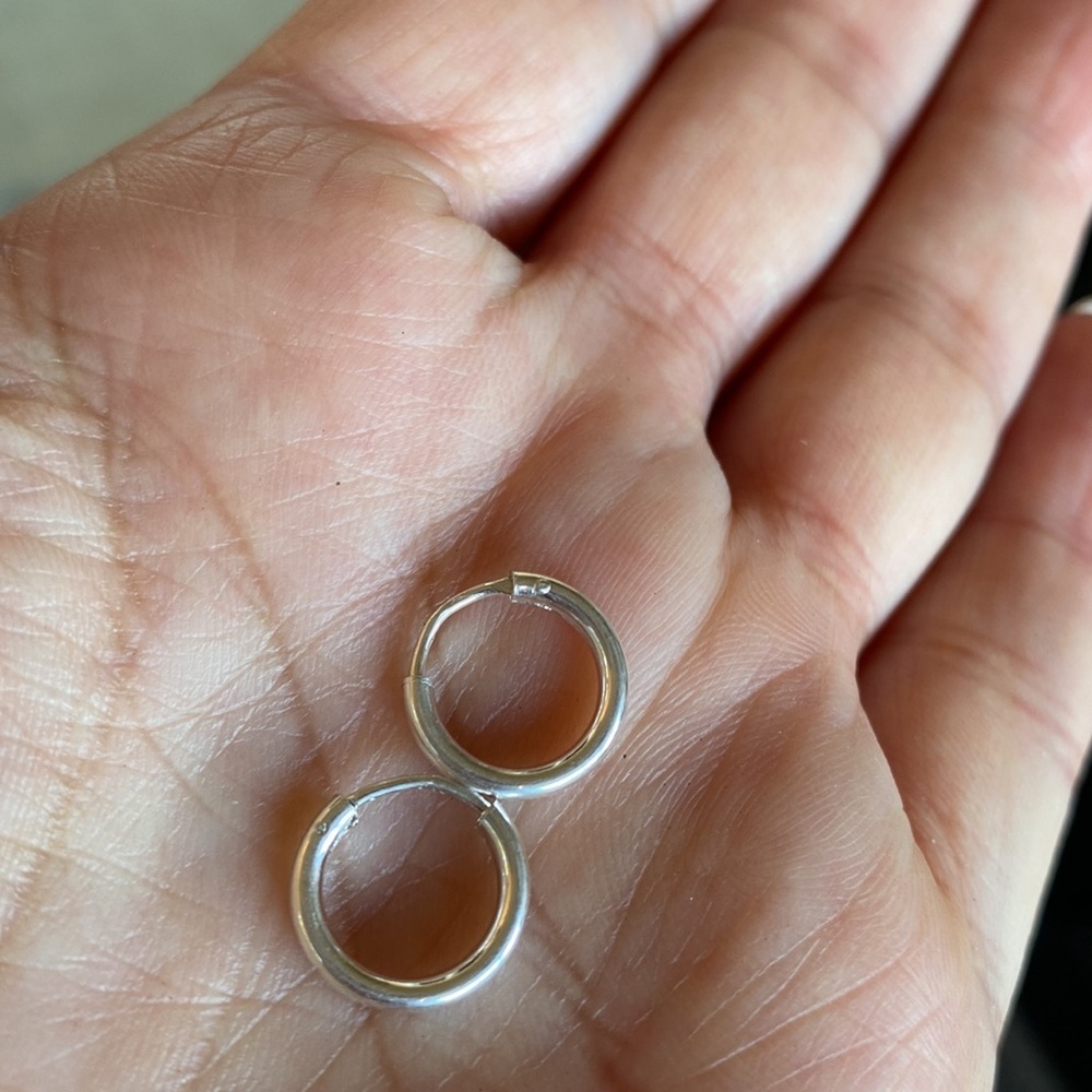 New Sterling Silver 2mm Hoop Earrings 1/2” inch in diameter - Picture 3 of 8